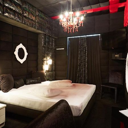 The Crystal Blue Xaidari Hotel Skaramangás 外观 照片