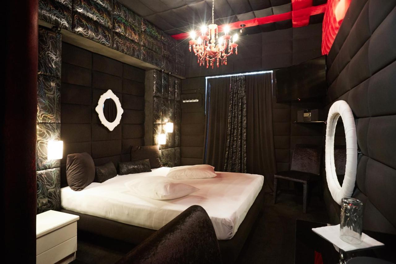 The Crystal Blue Xaidari Hotel Skaramangás 外观 照片